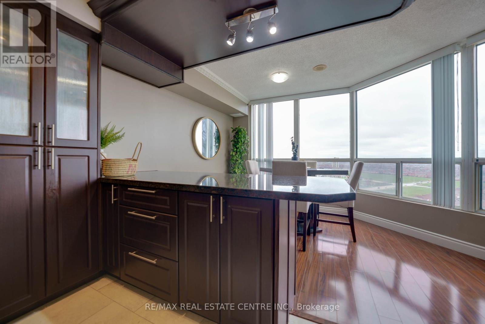 2104 - 4470 Tucana Court, Mississauga (Hurontario), Ontario  L5R 3K8 - Photo 14 - W13013862