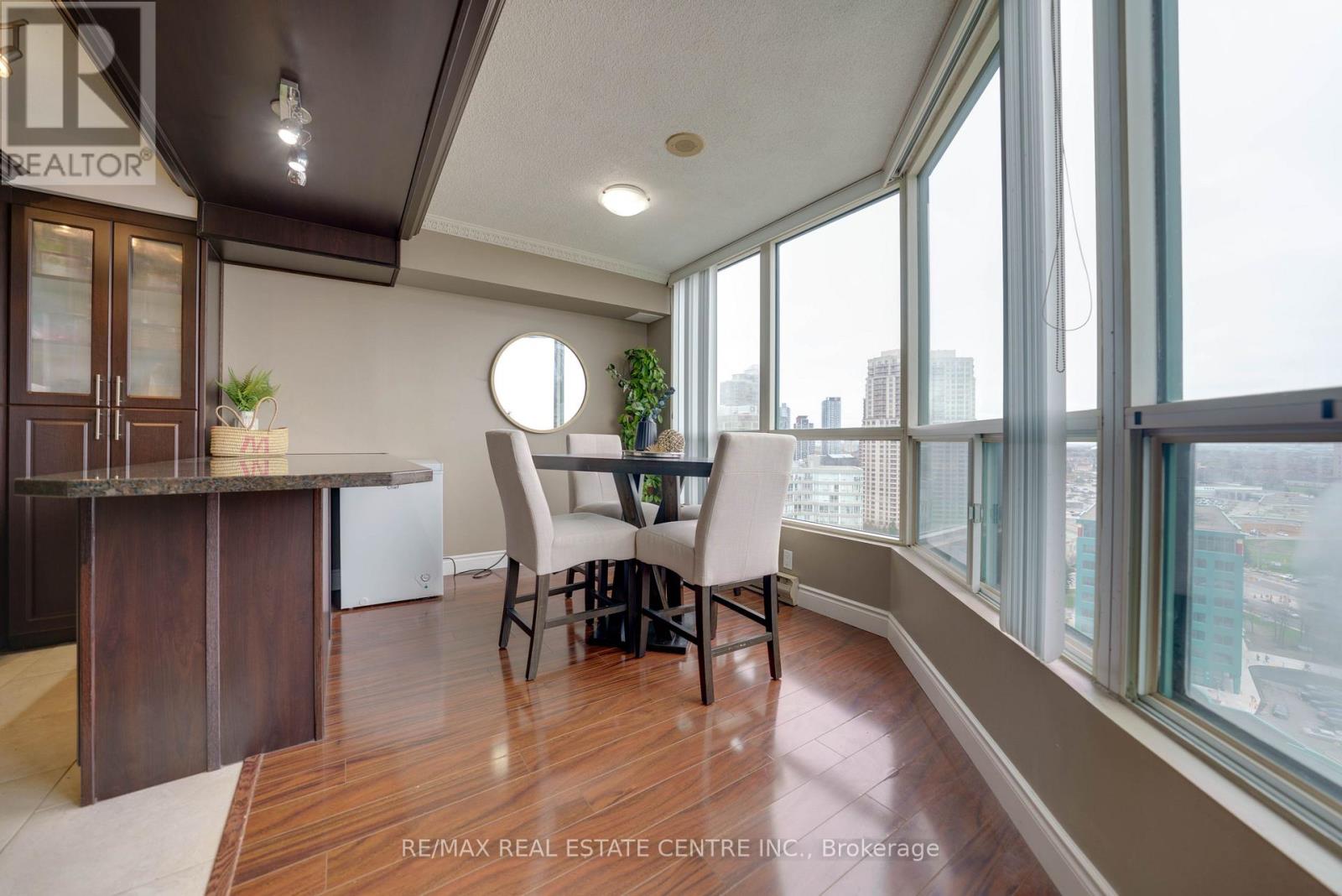 2104 - 4470 Tucana Court, Mississauga (Hurontario), Ontario  L5R 3K8 - Photo 15 - W13013862