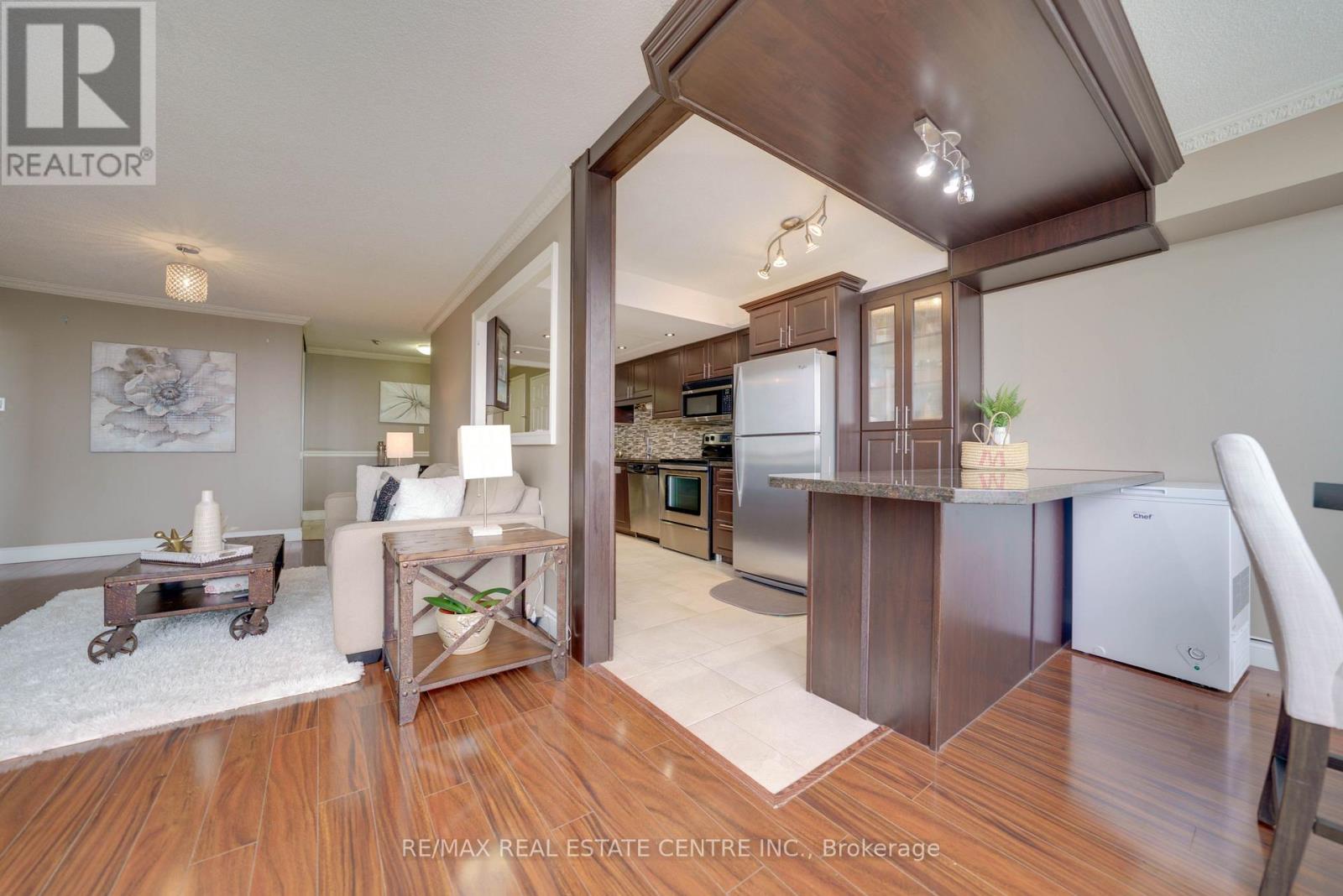 2104 - 4470 Tucana Court, Mississauga (Hurontario), Ontario  L5R 3K8 - Photo 8 - W13013862