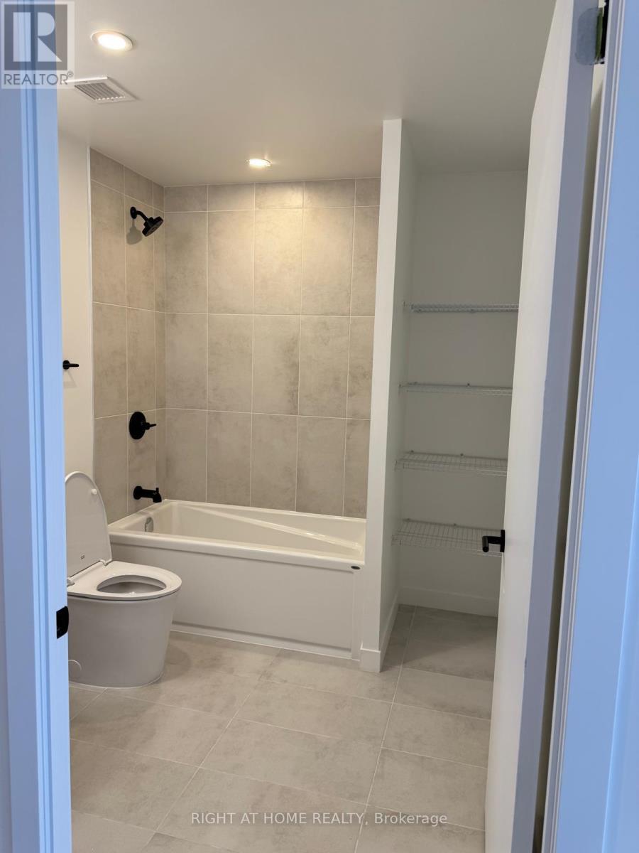 C906 - 4878 Powers Common, Burlington, Ontario  L7M 2B4 - Photo 13 - W13013868