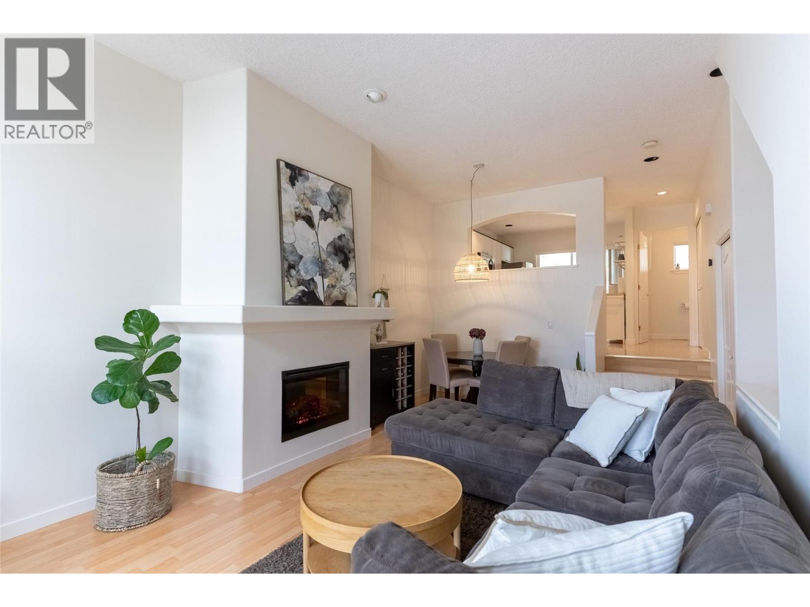 411 ABERDEEN Drive Unit# 18 Kamloops Photo 4