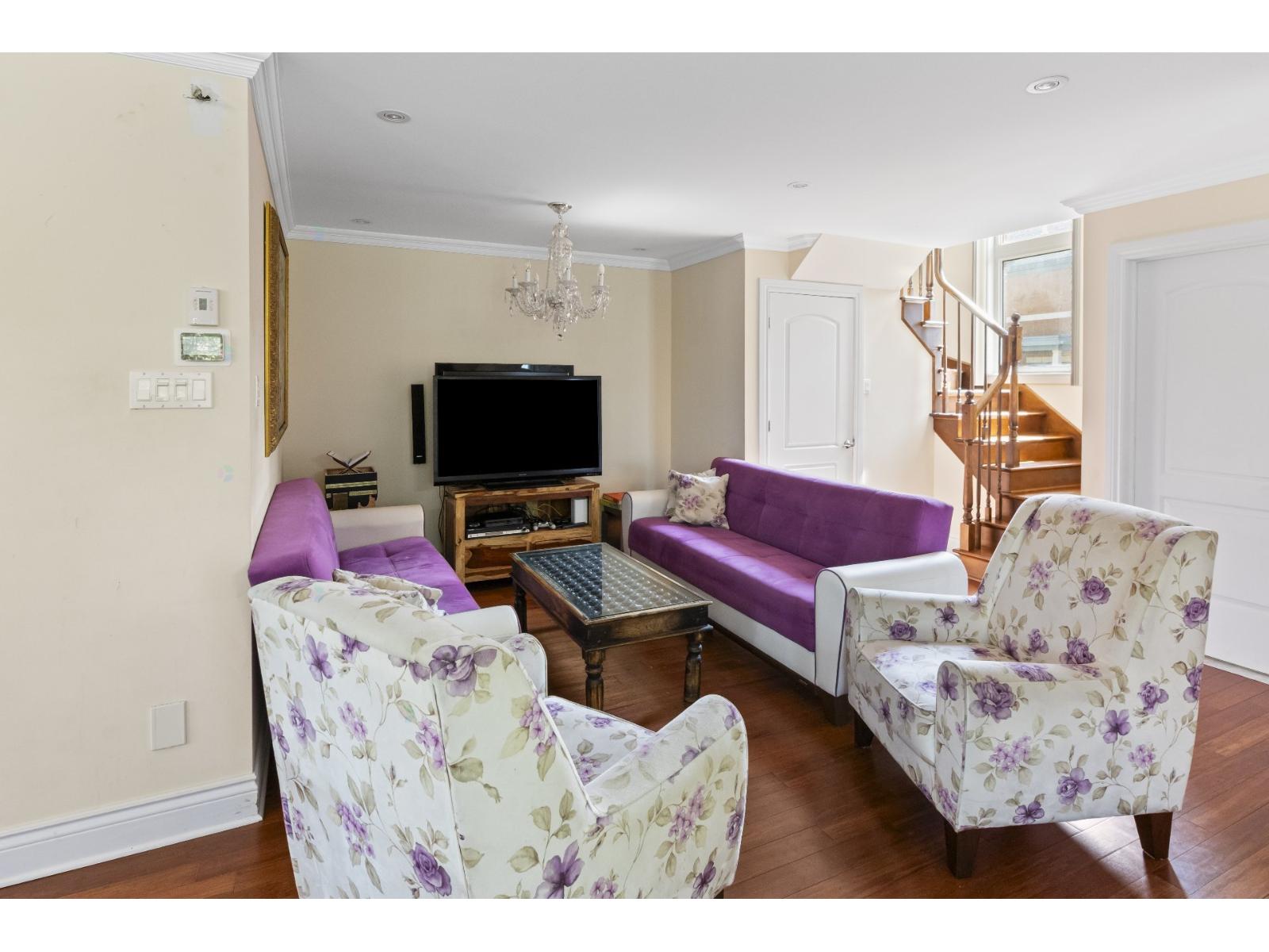 230 Av. Hermitage Pointe-Claire Quebec Canada H9R0A6 3