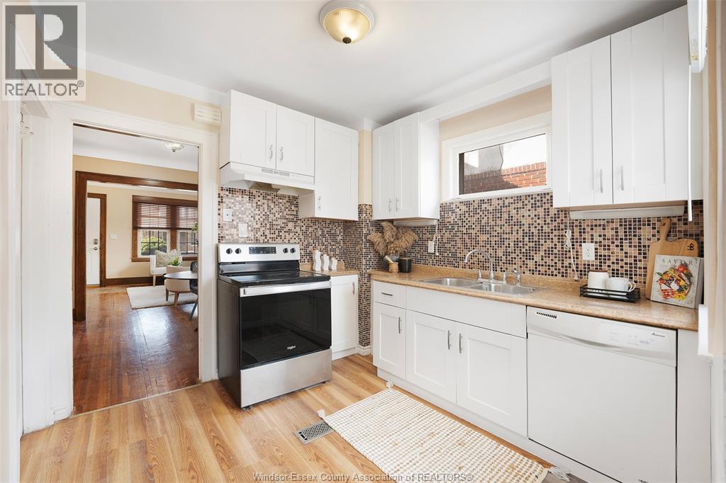 1006 Pillette Road, Windsor, Ontario  N8Y 3B6 - Photo 7 - 26008362