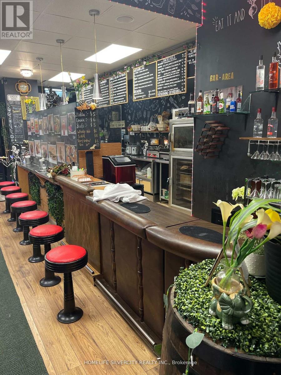 69 MAIN STREET, Cambridge, Ontario