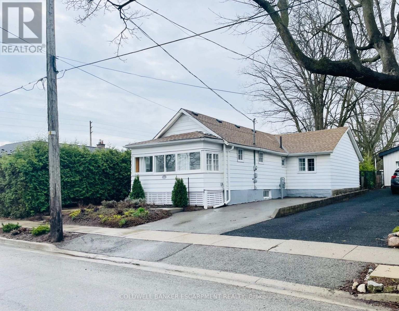 14 LAURINE AVENUE, Guelph, Ontario