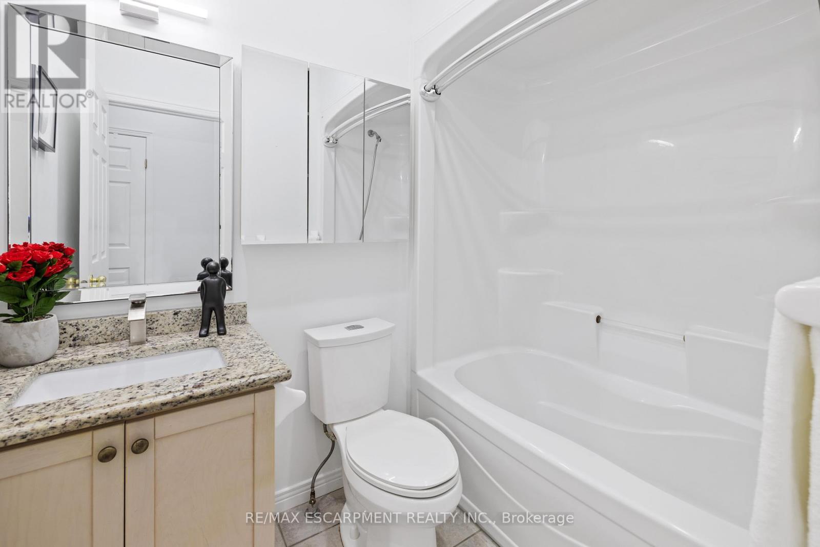 39 Mckibbon Avenue, Hamilton, Ontario  L0R 1P0 - Photo 18 - X13013708