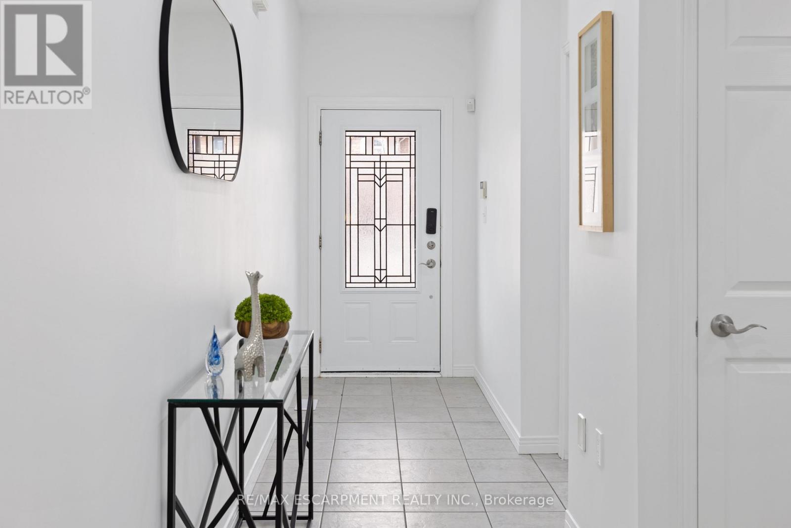 39 Mckibbon Avenue, Hamilton, Ontario  L0R 1P0 - Photo 5 - X13013708