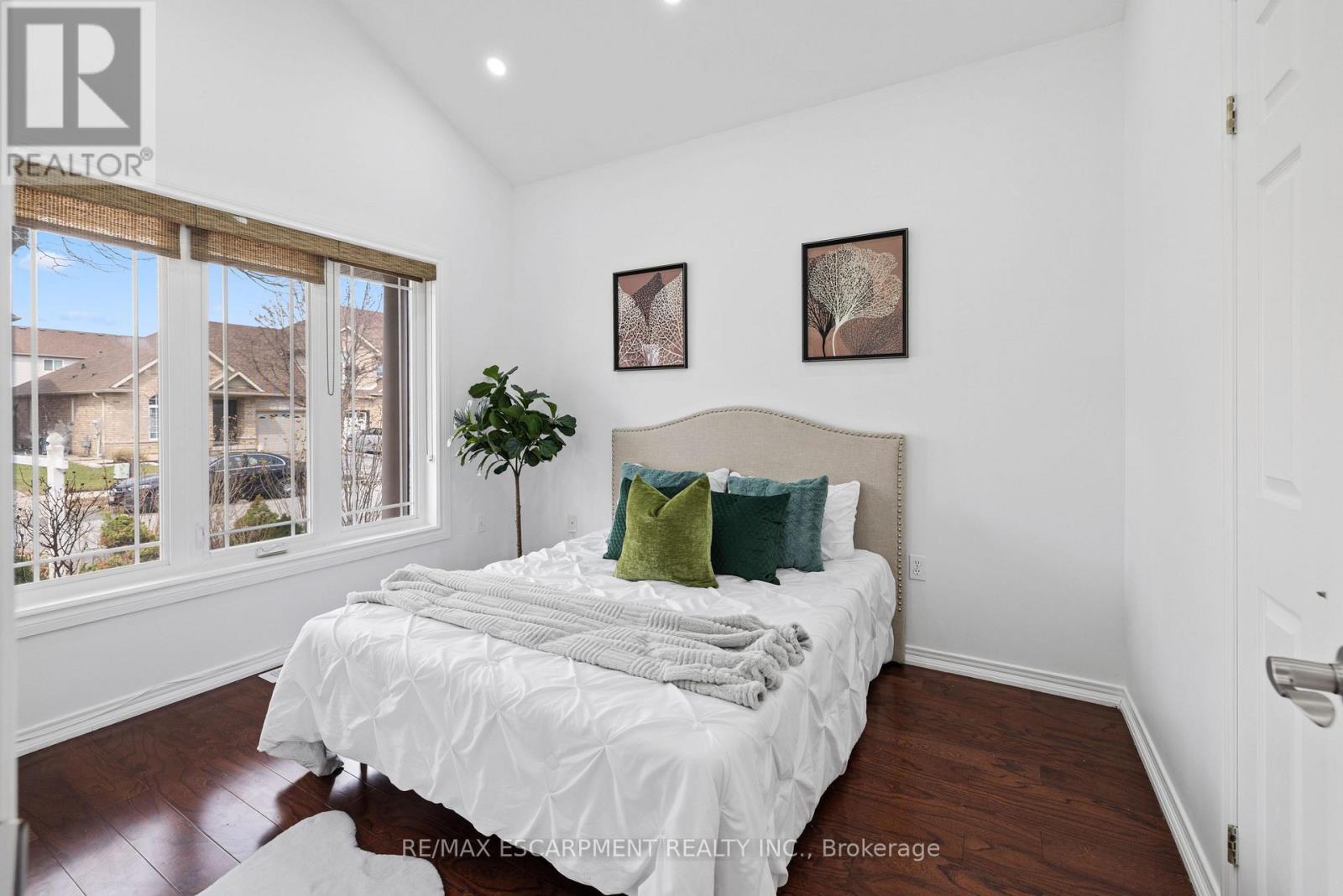 39 Mckibbon Avenue, Hamilton, Ontario  L0R 1P0 - Photo 7 - X13013708