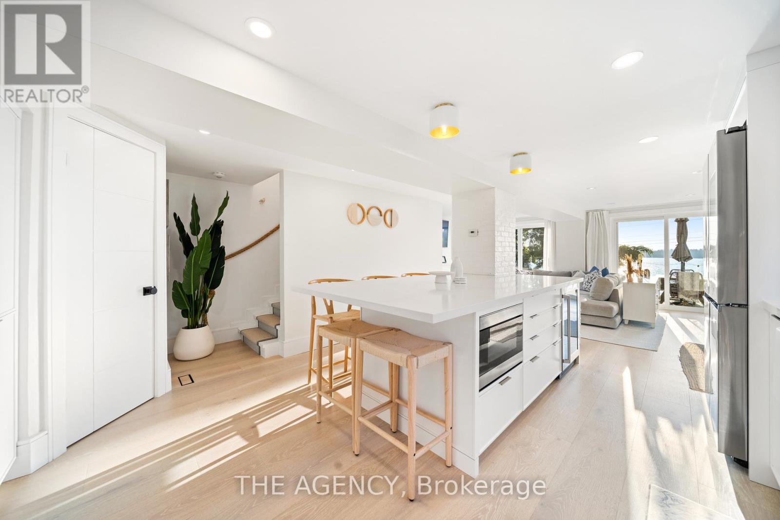 11 Fifth Street, Kawartha Lakes (Verulam), Ontario  K0M 1L0 - Photo 4 - X13013724