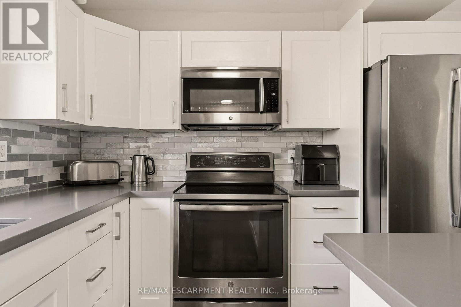 6 - 23 Watsons Lane, Hamilton, Ontario  L9H 5G9 - Photo 11 - X13013800