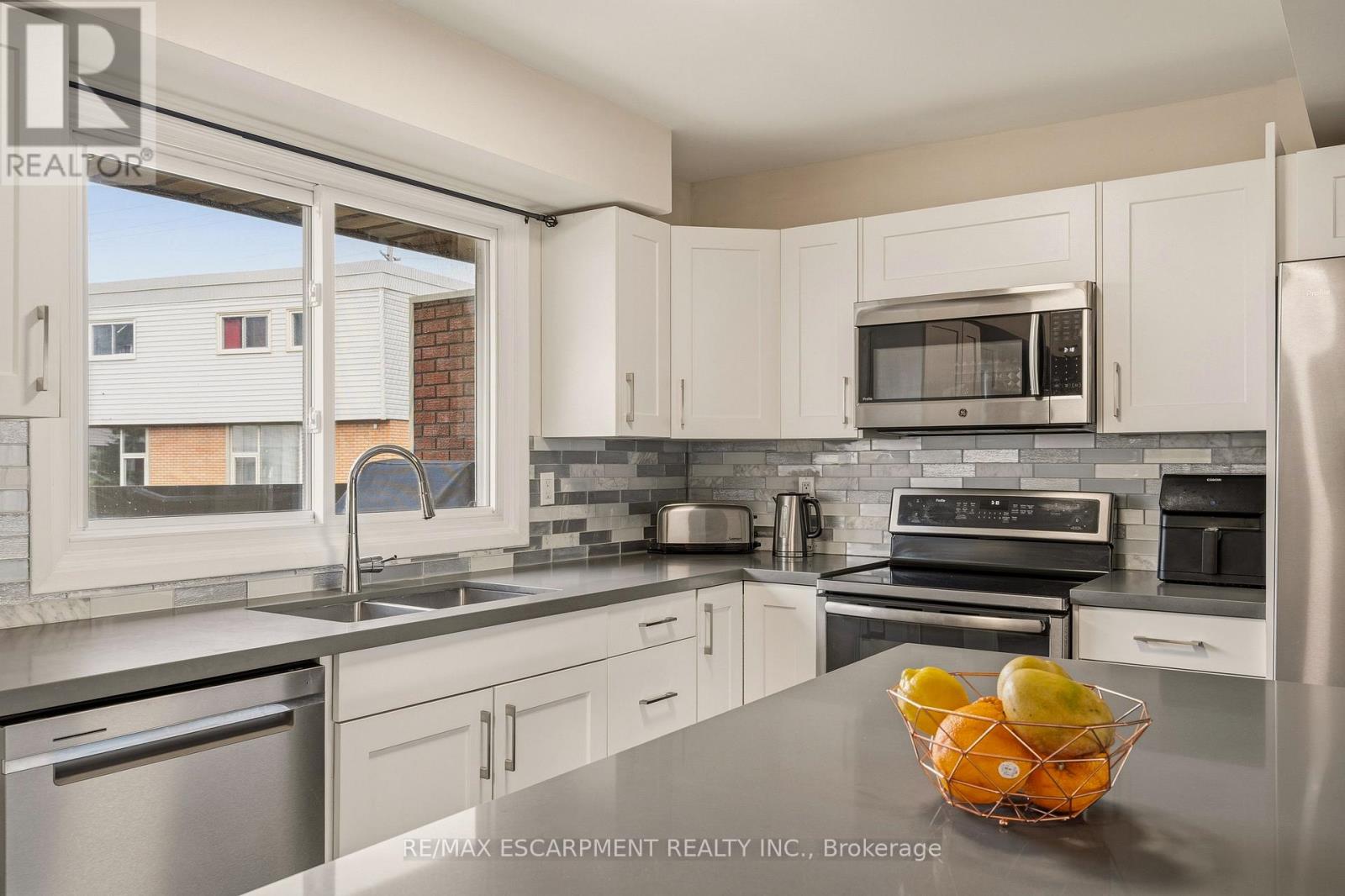 6 - 23 Watsons Lane, Hamilton, Ontario  L9H 5G9 - Photo 12 - X13013800