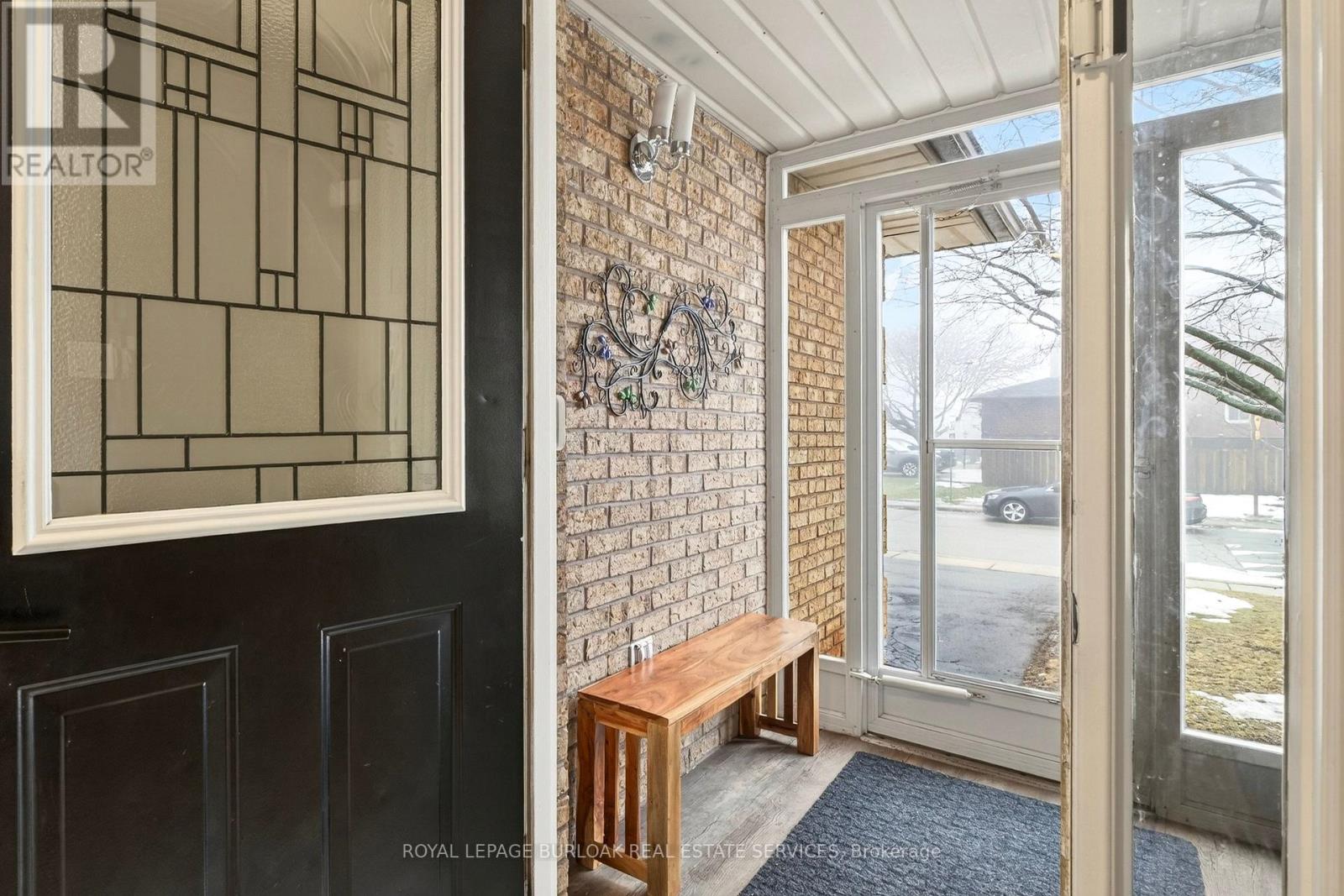 189 Templemead Drive, Hamilton, Ontario  L8W 2W1 - Photo 3 - X13013830