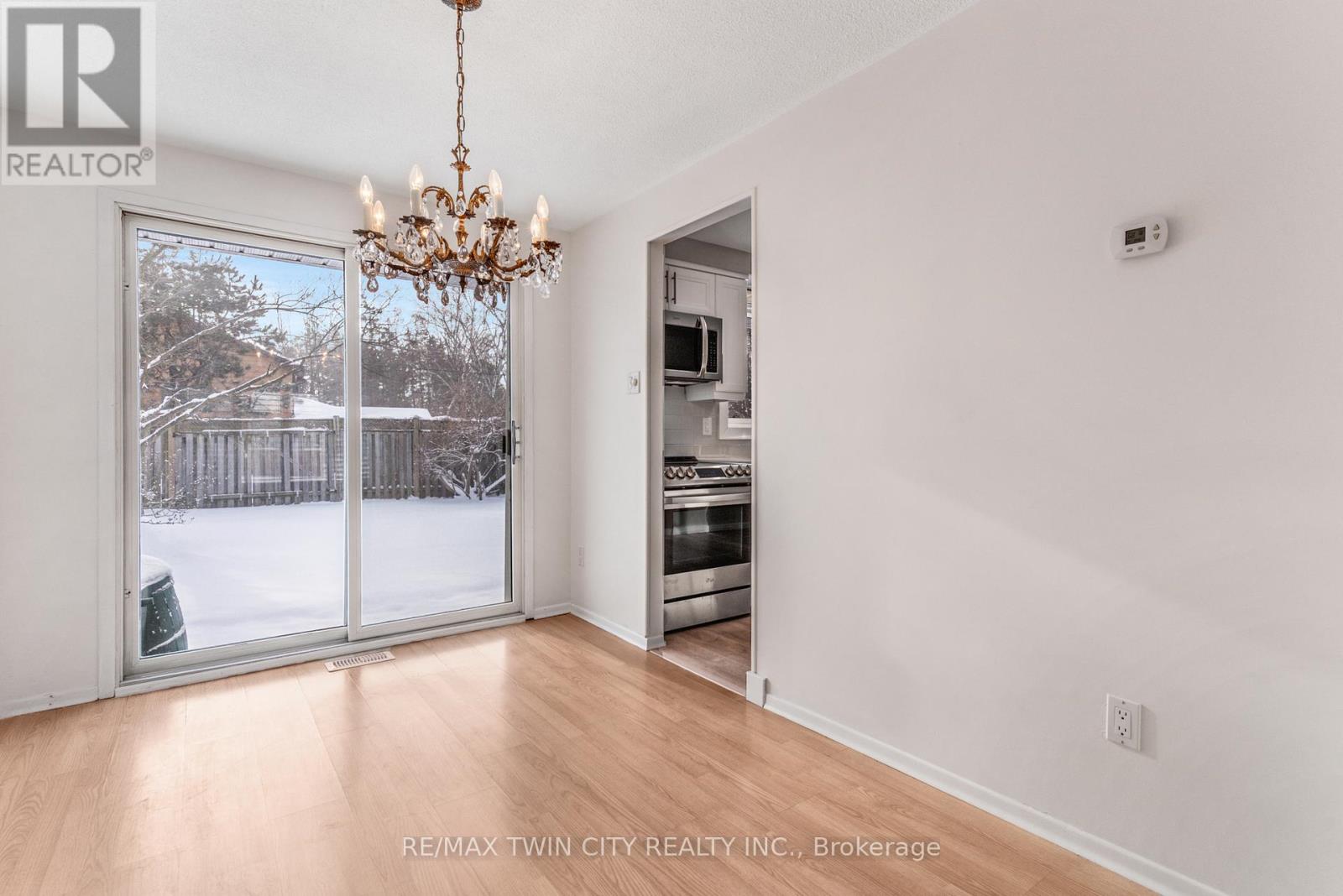 111 Manor Drive, Kitchener, Ontario  N2A 2T9 - Photo 13 - X13013864