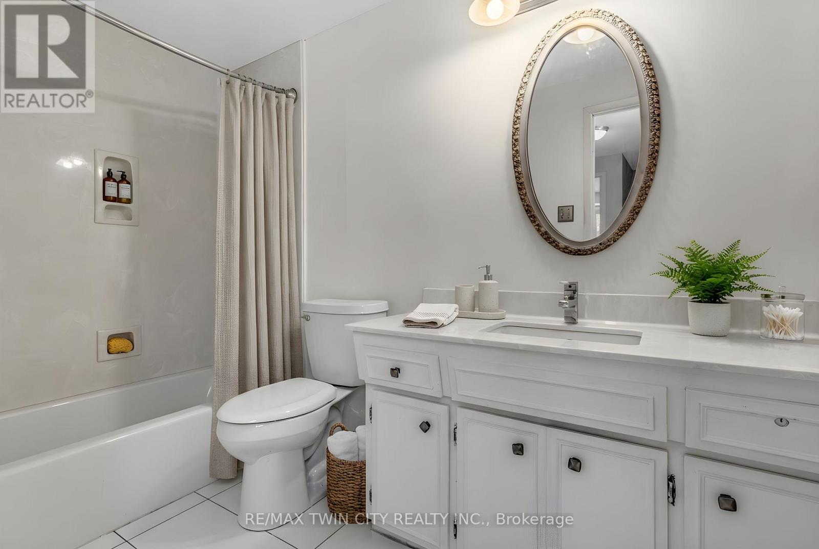 111 Manor Drive, Kitchener, Ontario  N2A 2T9 - Photo 24 - X13013864