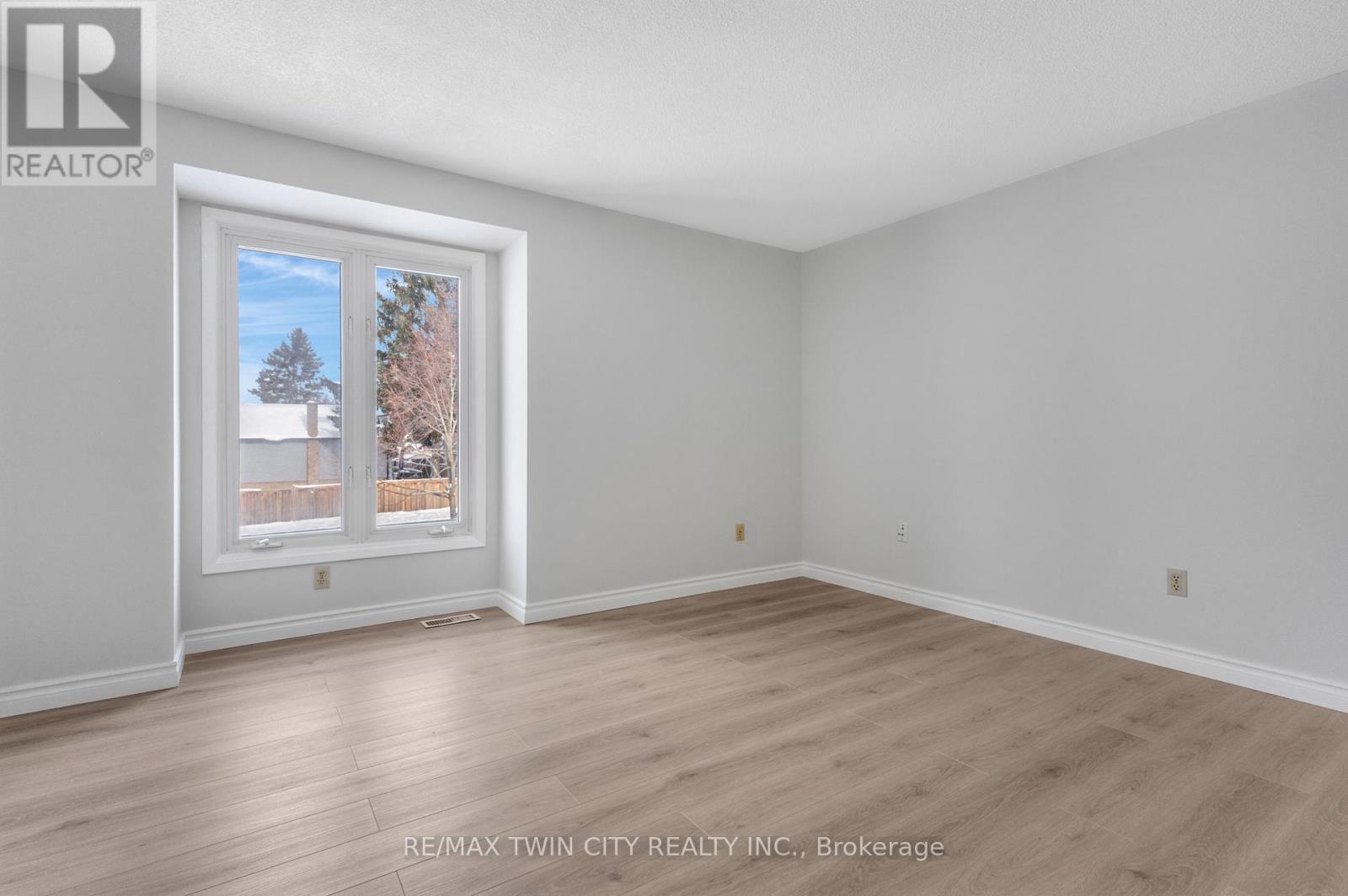 111 Manor Drive, Kitchener, Ontario  N2A 2T9 - Photo 27 - X13013864