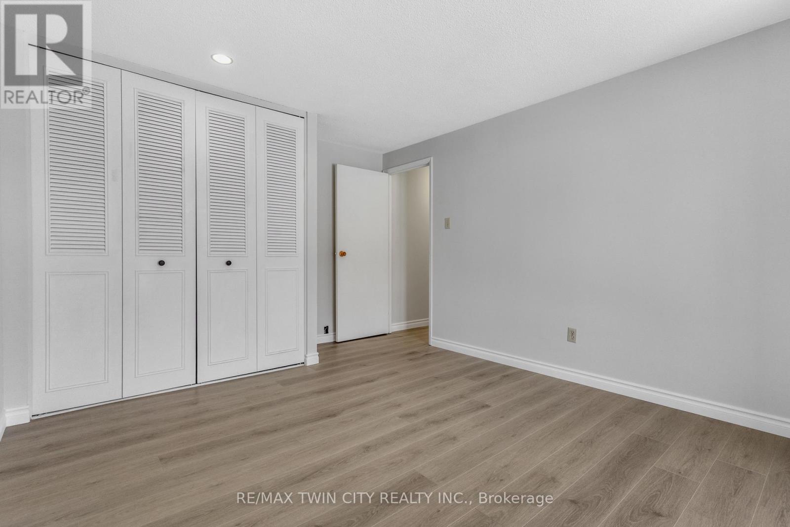 111 Manor Drive, Kitchener, Ontario  N2A 2T9 - Photo 37 - X13013864