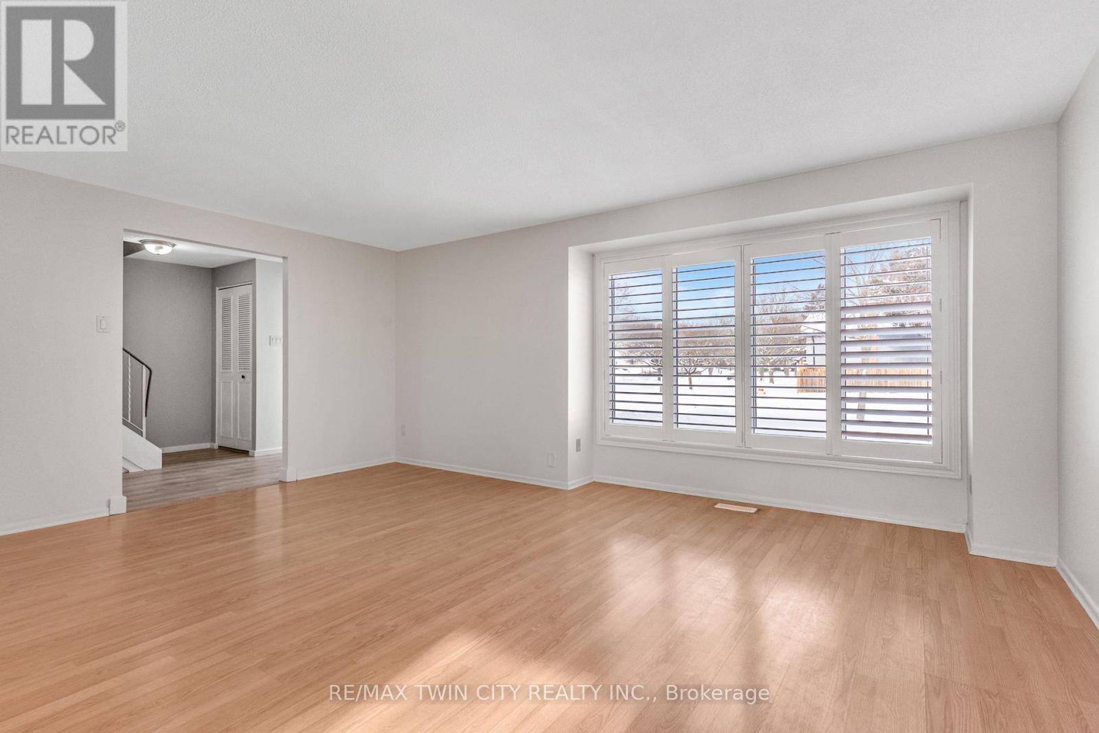 111 Manor Drive, Kitchener, Ontario  N2A 2T9 - Photo 9 - X13013864