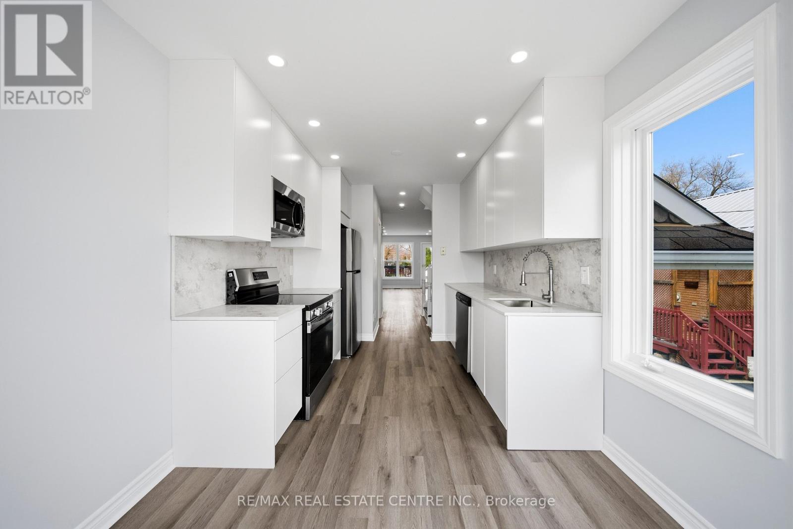 233b Vine Street, St. Catharines, Ontario  L2M 4S9 - Photo 10 - X13012982