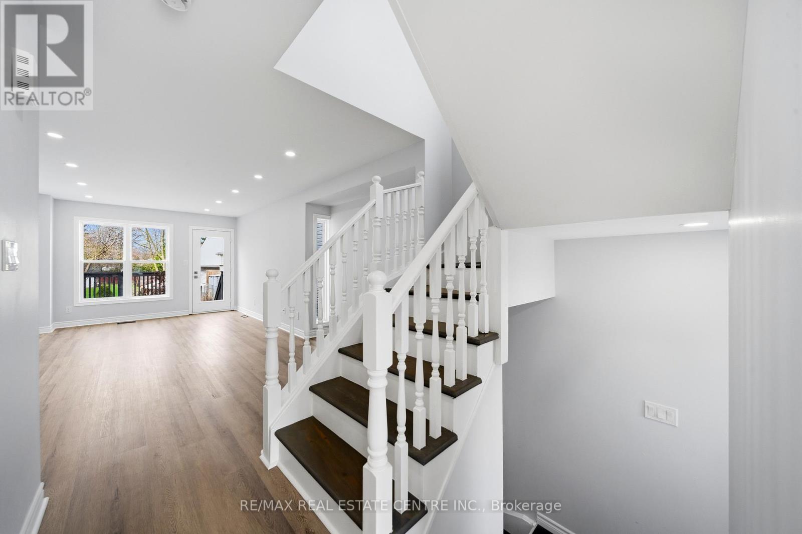 233b Vine Street, St. Catharines, Ontario  L2M 4S9 - Photo 12 - X13012982