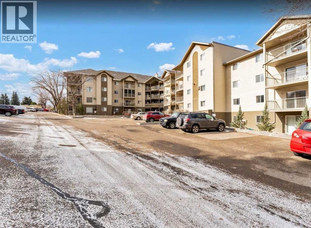 410, 245 Red Deer Drive Sw, Medicine Hat, Alberta  T1A 8P4 - Photo 3 - A2297074