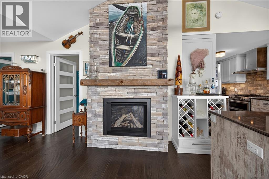 2023 Maple Boulevard, Port Dover, Ontario  N0A 1N2 - Photo 10 - 40813125