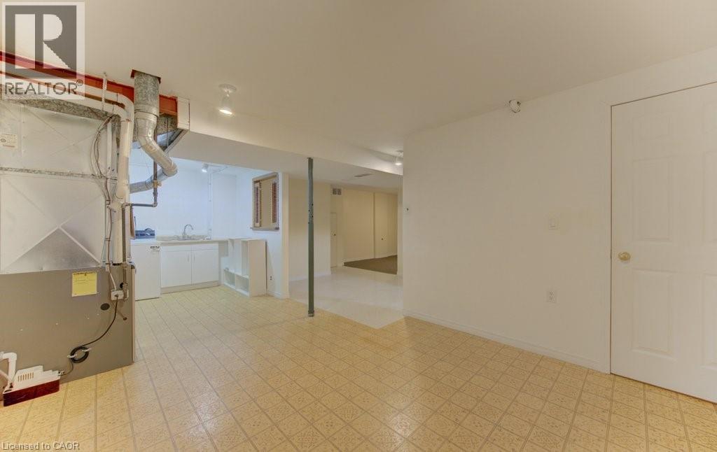 34 Geneva Crescent, Kitchener, Ontario  N2E 1M9 - Photo 36 - 40821544