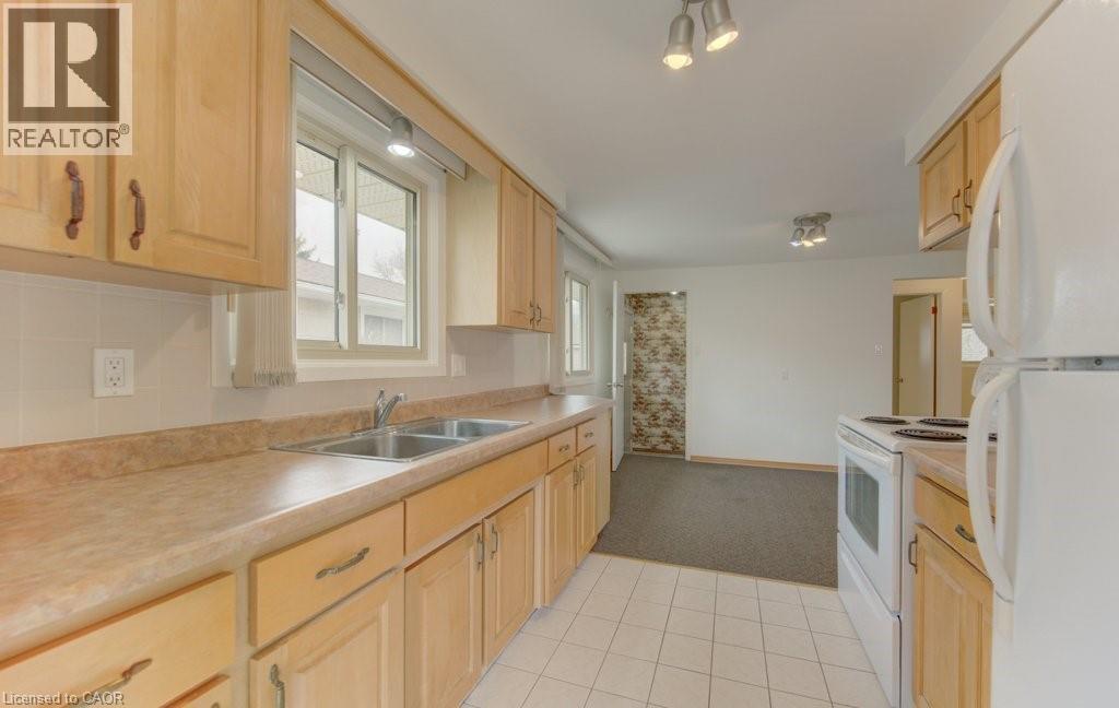 34 Geneva Crescent, Kitchener, Ontario  N2E 1M9 - Photo 12 - 40821544