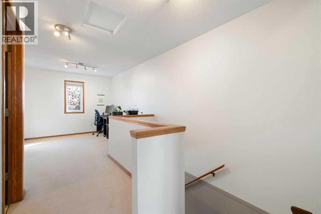 222 Christie Park Mews SW, Calgary, Alberta  T3H 3H2 - Photo 21 - A2294496