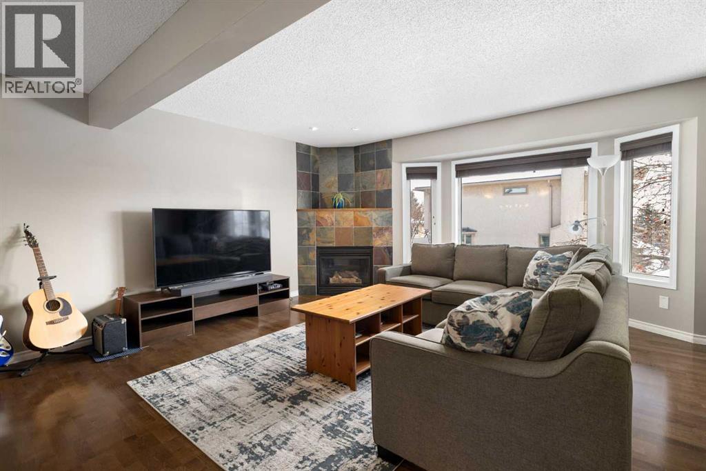 222 Christie Park Mews SW, Calgary, Alberta  T3H 3H2 - Photo 4 - A2294496