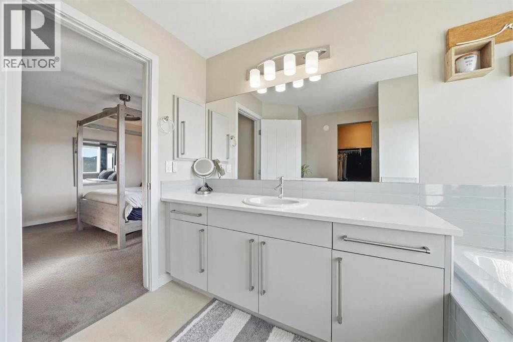 56 Ravensmoor Manor SE, Airdrie, Alberta  T4A 0G9 - Photo 27 - A2299178