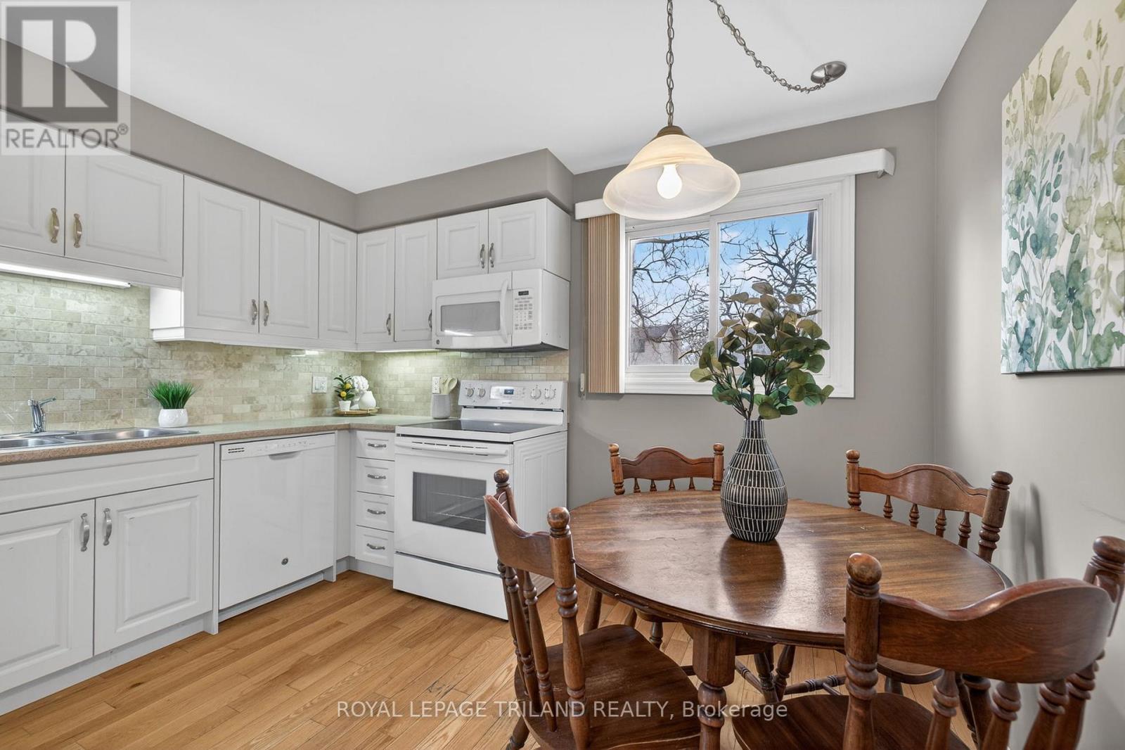 188 Clara Crescent, London South, Ontario  N6E 3H2 - Photo 6 - X13014018