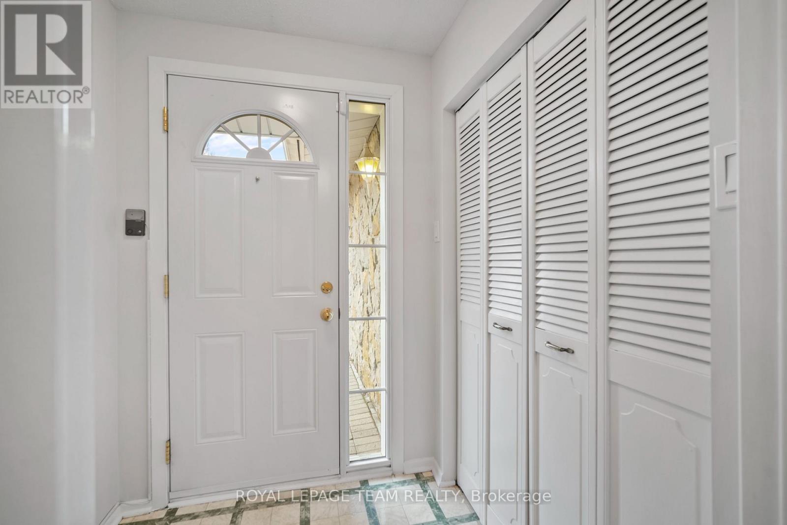 45 Welkin Crescent, Ottawa, Ontario  K2E 5M4 - Photo 4 - X13013880