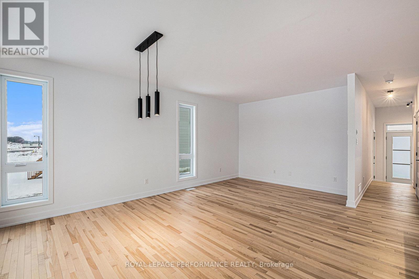 94 Rutile Street, Clarence-Rockland, Ontario  K4K 0M6 - Photo 3 - X13013910