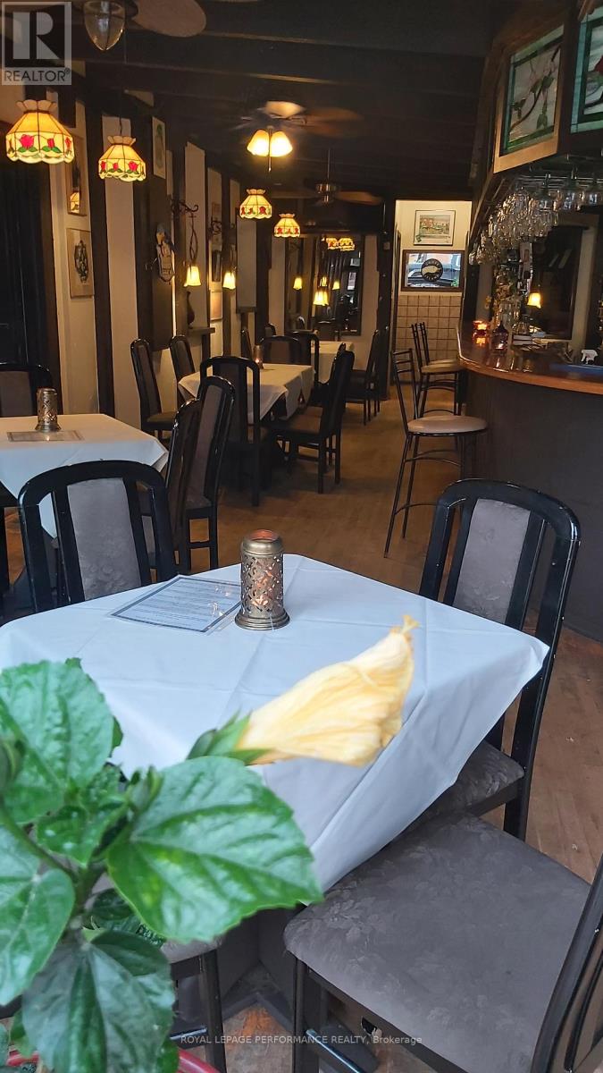 314/316 Raglan Street S, Renfrew, Ontario  K7V 1R5 - Photo 10 - X13013968