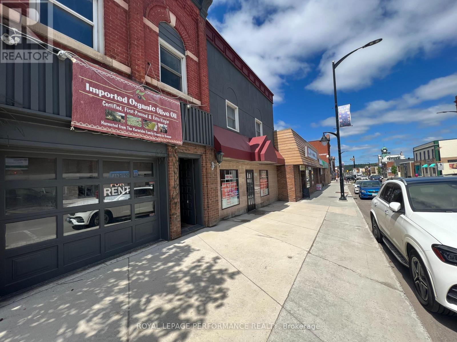 314/316 Raglan Street S, Renfrew, Ontario  K7V 1R5 - Photo 2 - X13013968