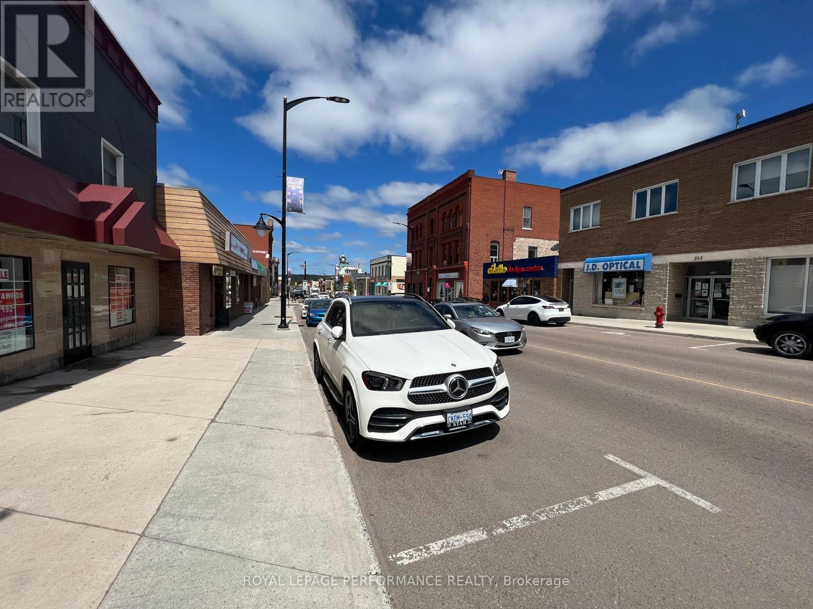 314/316 Raglan Street S, Renfrew, Ontario  K7V 1R5 - Photo 3 - X13013968