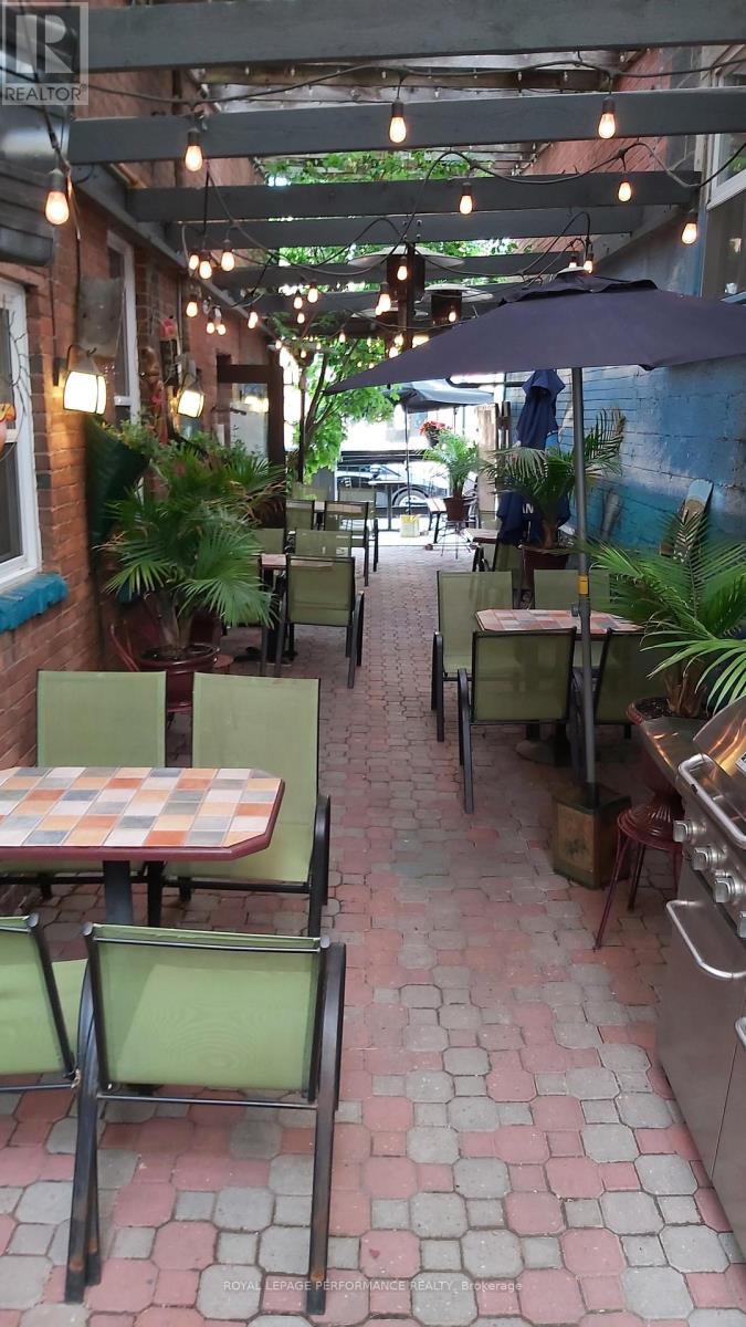 314/316 Raglan Street S, Renfrew, Ontario  K7V 1R5 - Photo 8 - X13013968