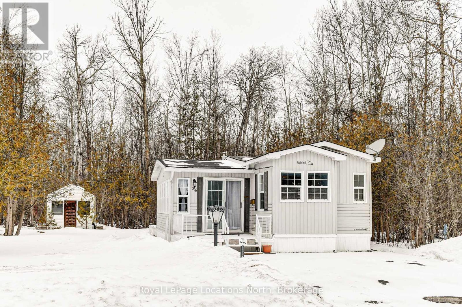 24 Prince Charles Avenue N, Springwater, Ontario  L0L 1P0 - Photo 16 - S12901452