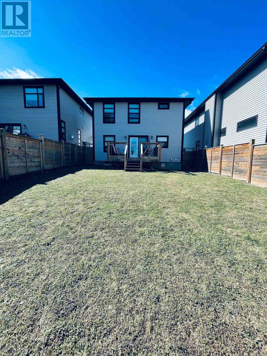 10 Leeson Street, St. Catharines, Ontario  L2T 2R1 - Photo 26 - X13014020