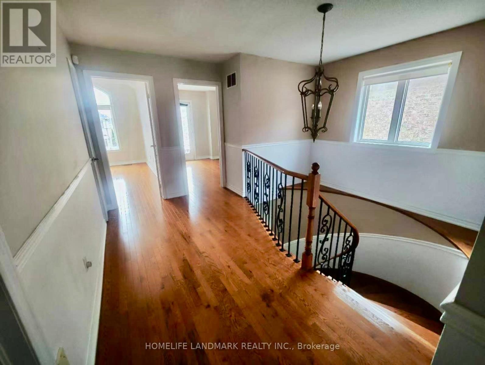 40 Ozner Crescent, Vaughan, Ontario  L4H 0E1 - Photo 10 - N12954866