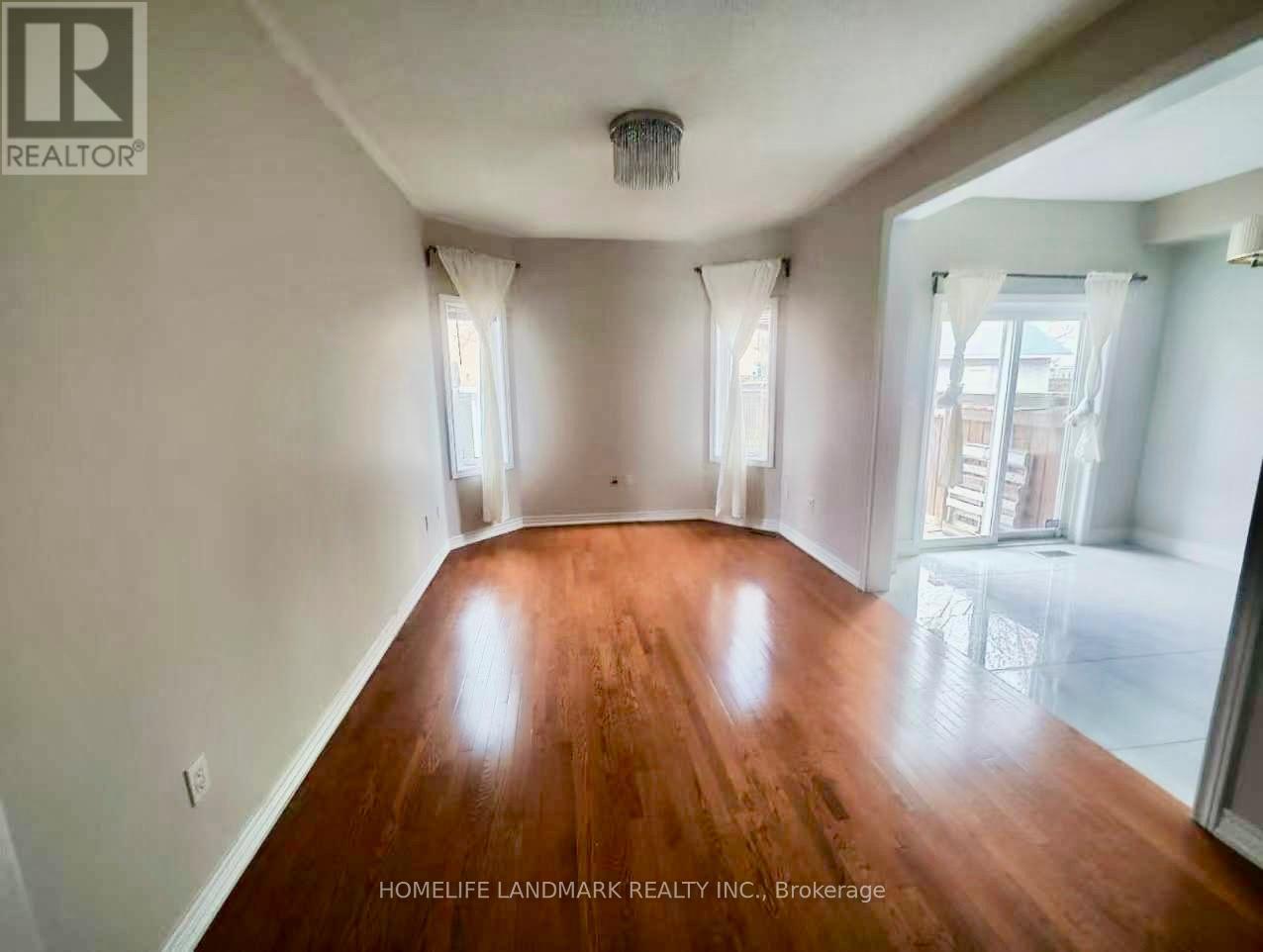 40 Ozner Crescent, Vaughan, Ontario  L4H 0E1 - Photo 4 - N12954866