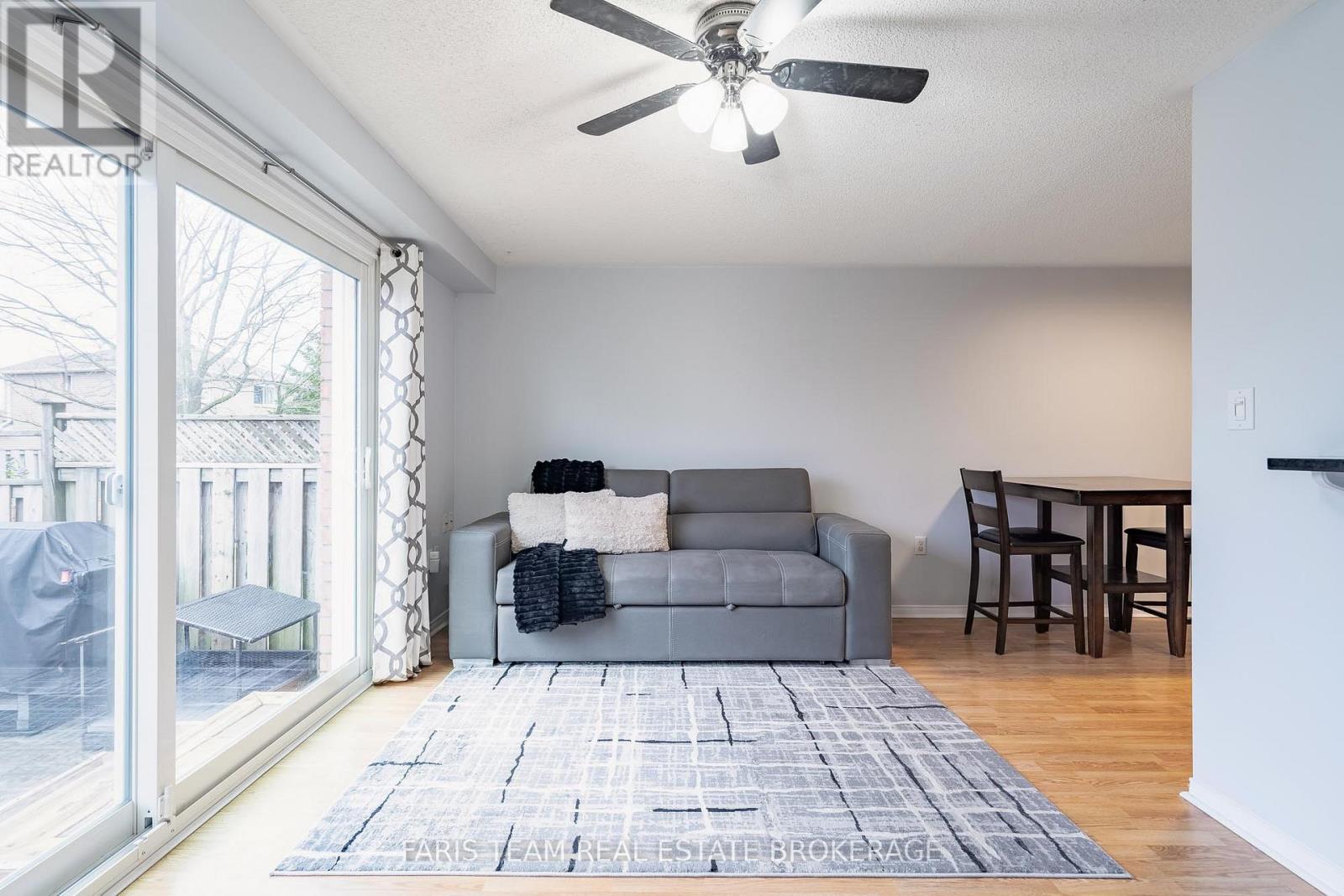 47 Bibby Court, Barrie, Ontario  L4N 8T4 - Photo 10 - S12999858