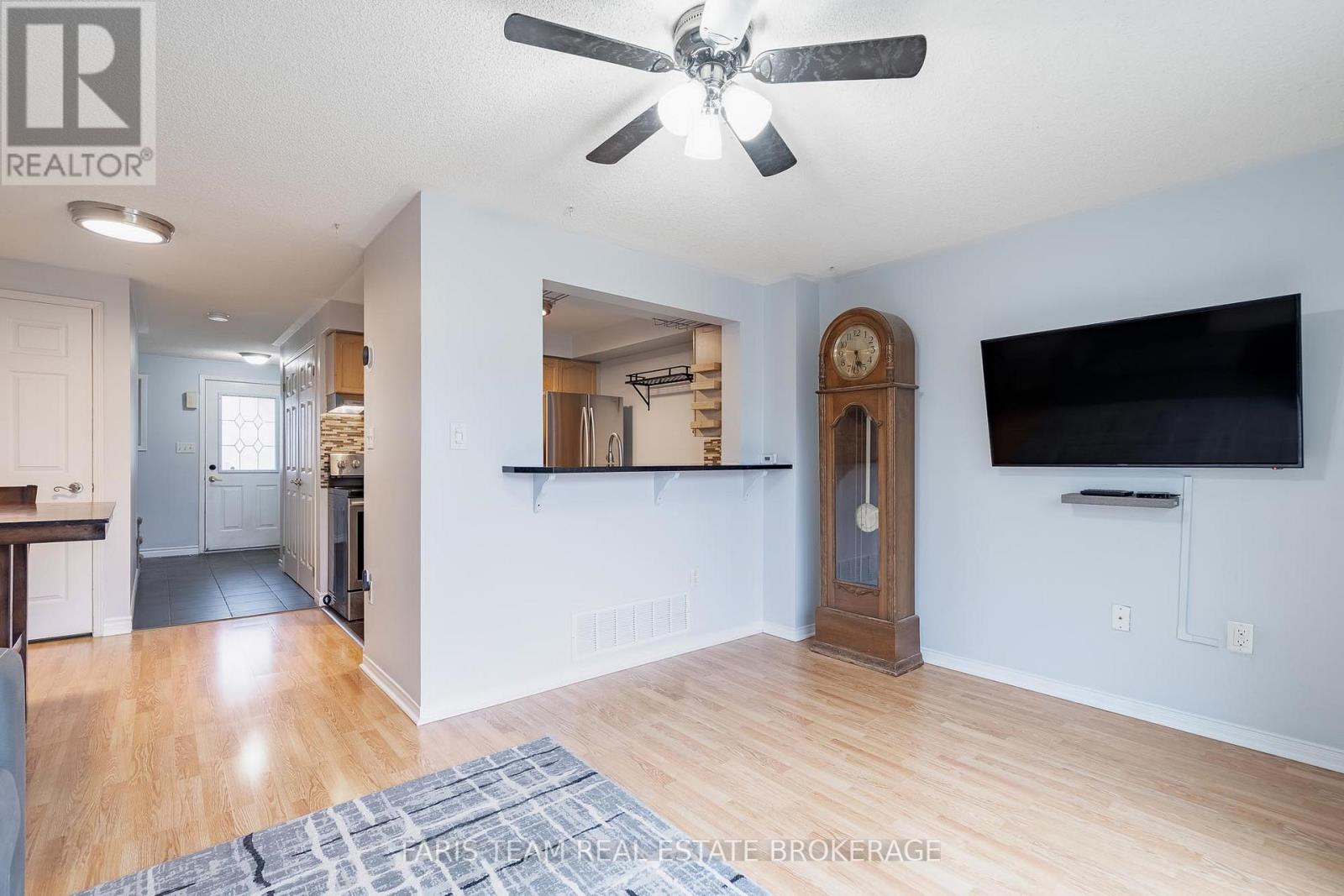 47 Bibby Court, Barrie, Ontario  L4N 8T4 - Photo 11 - S12999858