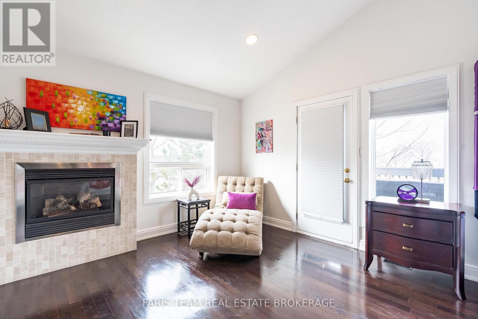 60 River Avenue Crescent, Wasaga Beach, Ontario  L9Z 2K6 - Photo 18 - S12927708