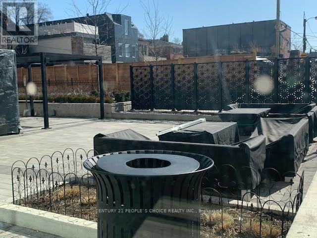 1007 - 1787 St Clair Avenue W, Toronto, Ontario  M6N 3A2 - Photo 13 - W12846898