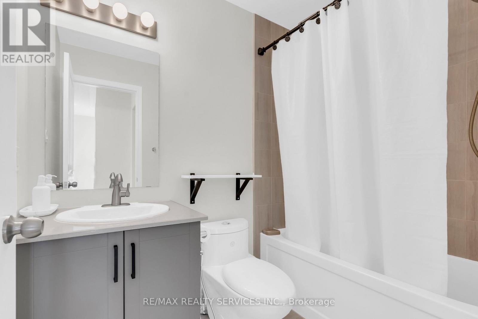 1801 Mitoff Place, Mississauga, Ontario  L4W 0E8 - Photo 16 - W13011010