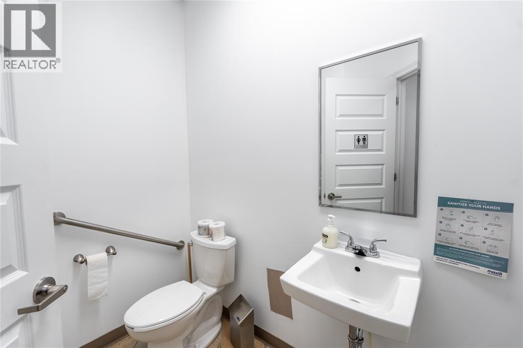 1475 Exmouth Street, Sarnia, Ontario  N7S 3Y1 - Photo 10 - 26008195