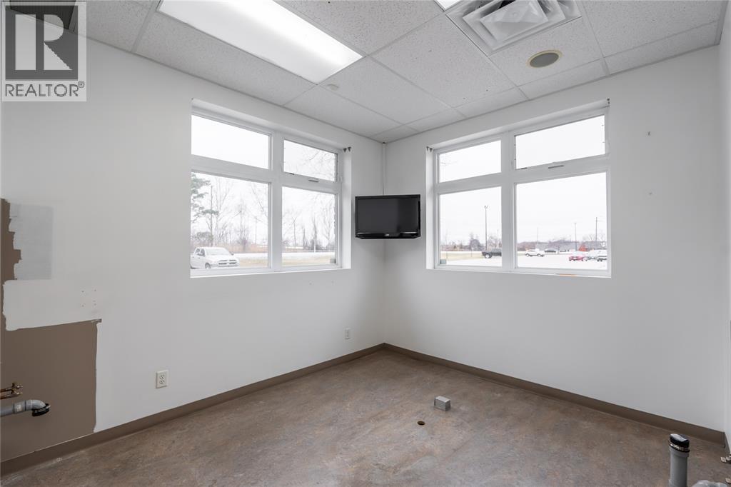 1475 Exmouth Street, Sarnia, Ontario  N7S 3Y1 - Photo 12 - 26008195