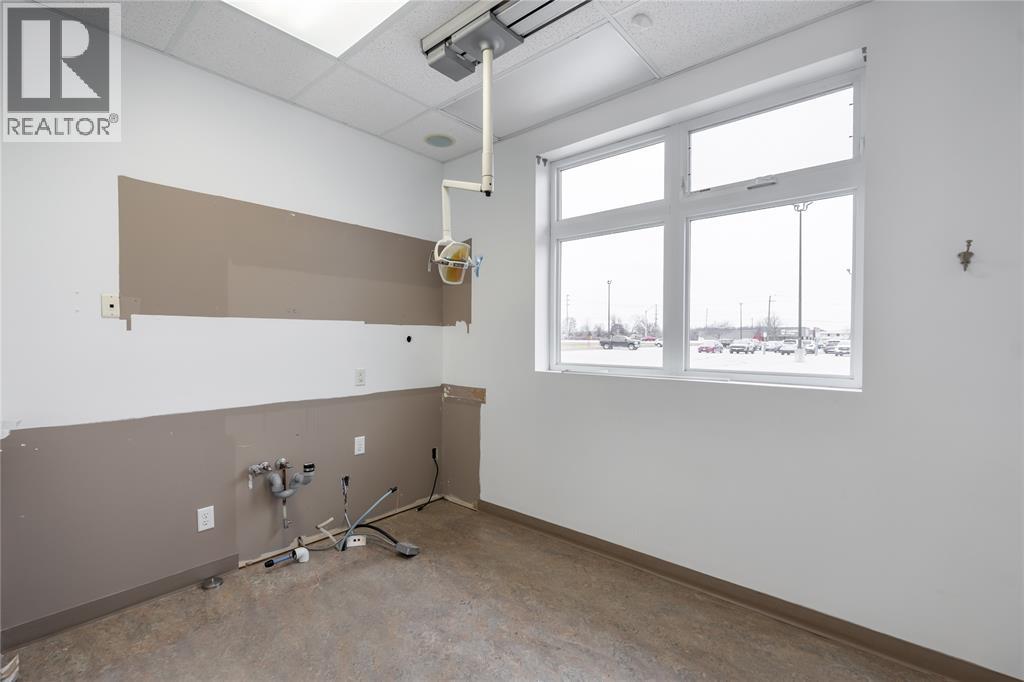 1475 Exmouth Street, Sarnia, Ontario  N7S 3Y1 - Photo 15 - 26008195