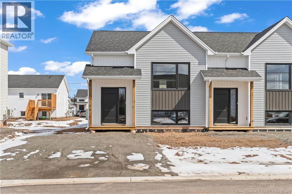 283 Maccoun Street, Moncton, New Brunswick  E1K 0A1 - Photo 1 - NB137324